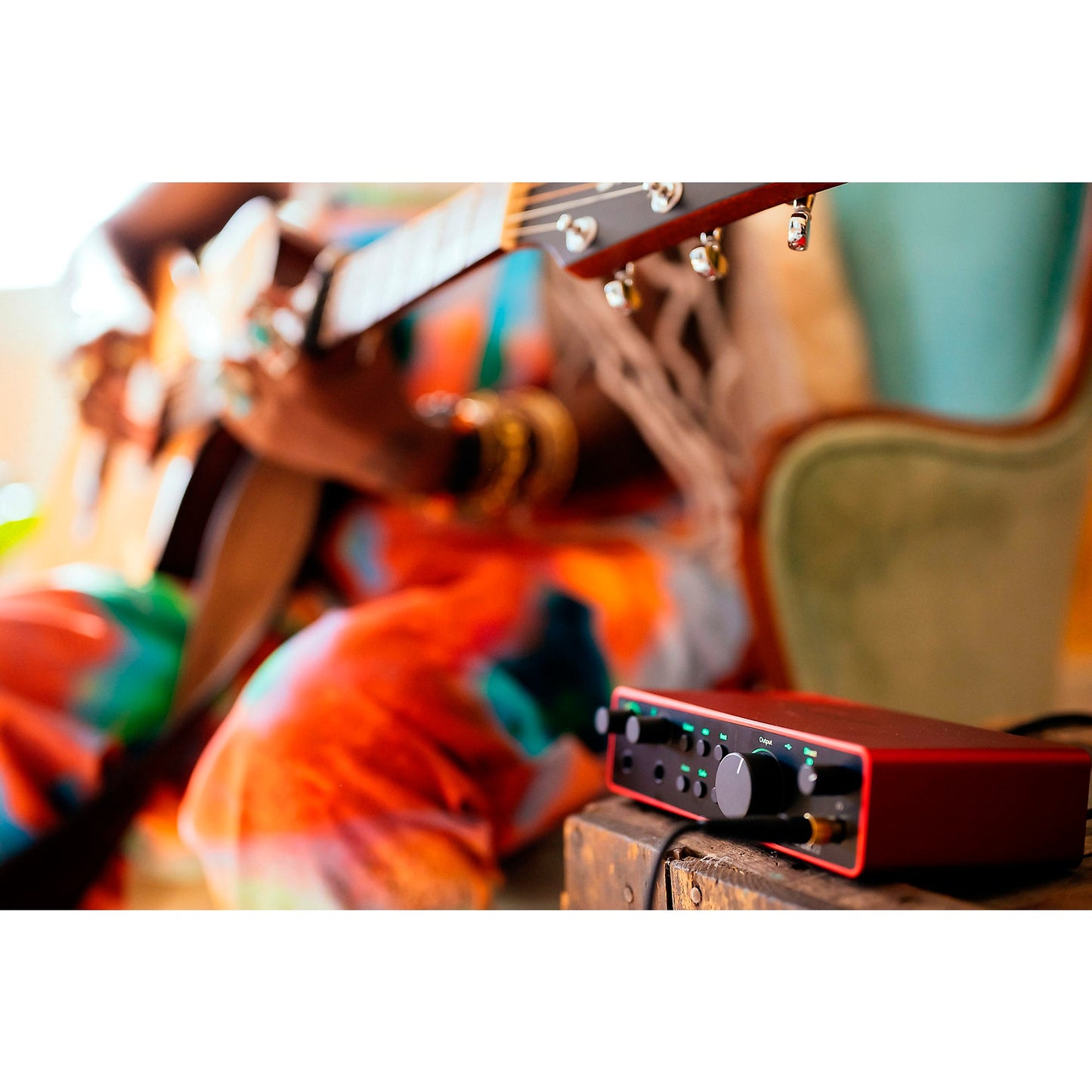 Interfaz de Audio Focusrite Scarlett Solo USB-C 4ª Gen para Grabación Estudio Portátil