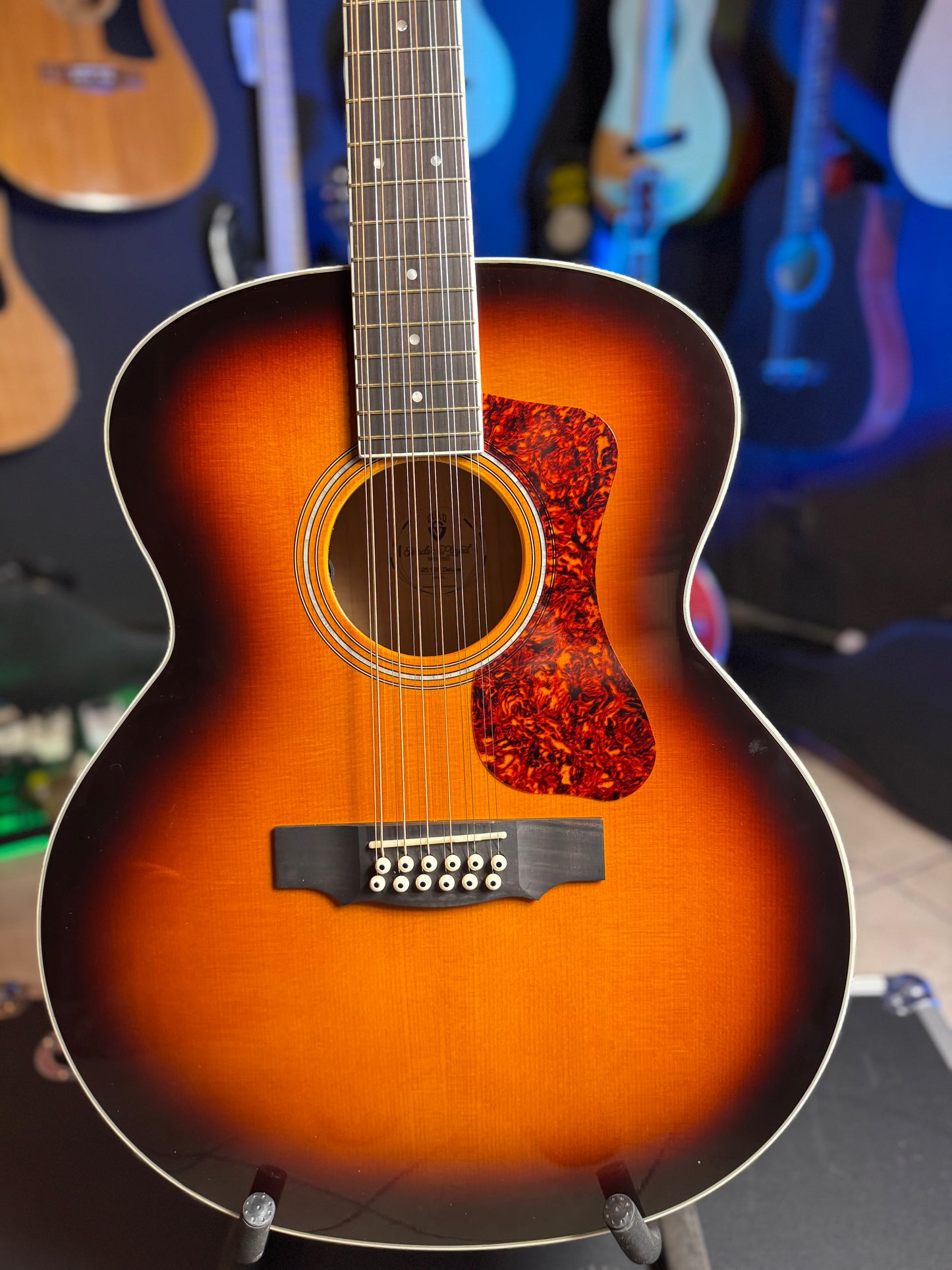 Guitarra ElectroAcústica Guild F-2512E Deluxe 12 Cuerdas