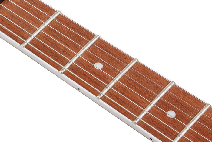 Guitarra Eléctrica Ibanez GRG140 RG Versátil Mástil Arce Pastillas Infinity Trémolo